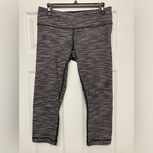 Lululemon 3/4 cropped leggings- size 10. Very gently used!